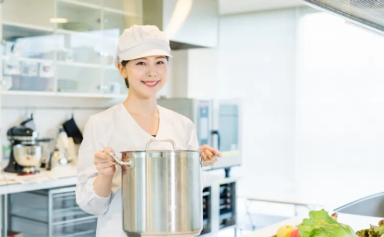 調理師／児童定員：101名の画像