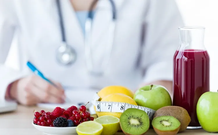 調理師／児童定員：100名の画像