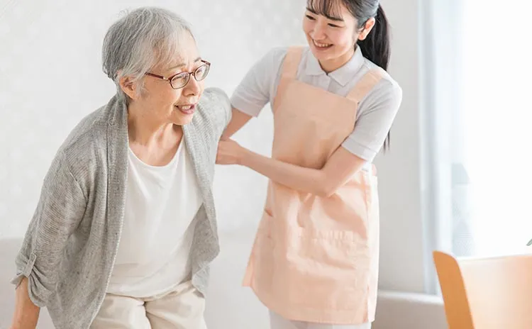 「生活サポーター」訪問介護／夜勤なし／介護デビューを応援！資格が取れる［Jd］の画像