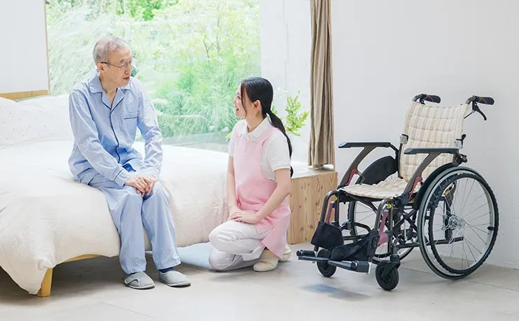 「生活サポーター」訪問介護／夜勤なし／介護デビューを応援！資格が取れる［Jd］の画像